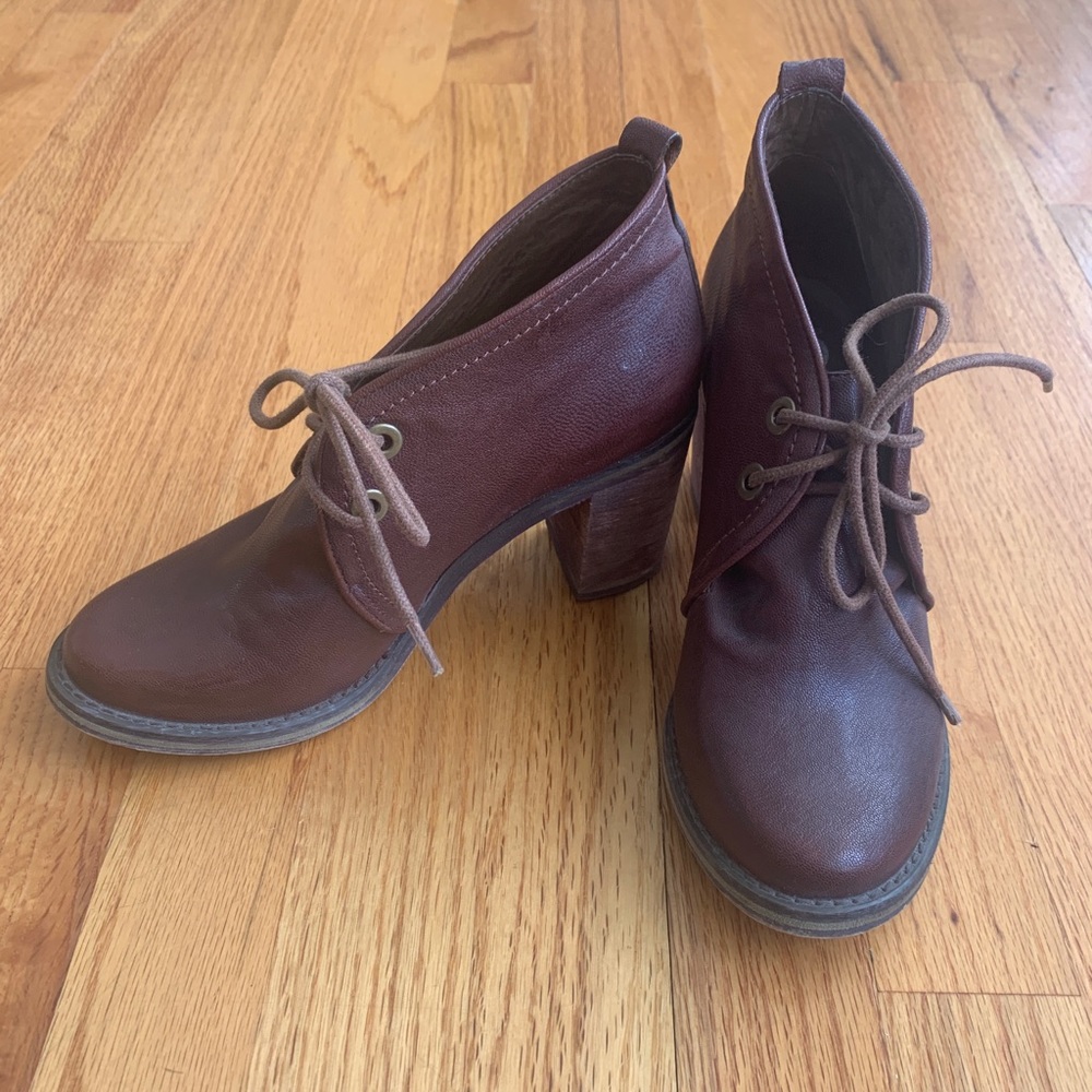 Jeffrey Campbell Boxxy Lace Up Heeled Bootie